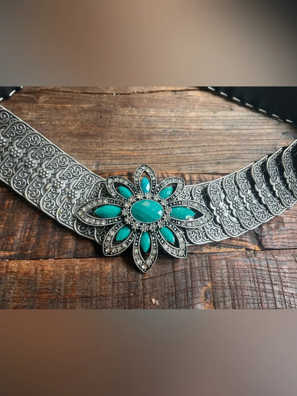 Southwestern-style stretch concho belt